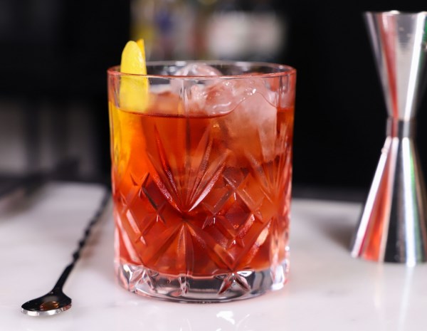 Negroni_cocktail.jpg